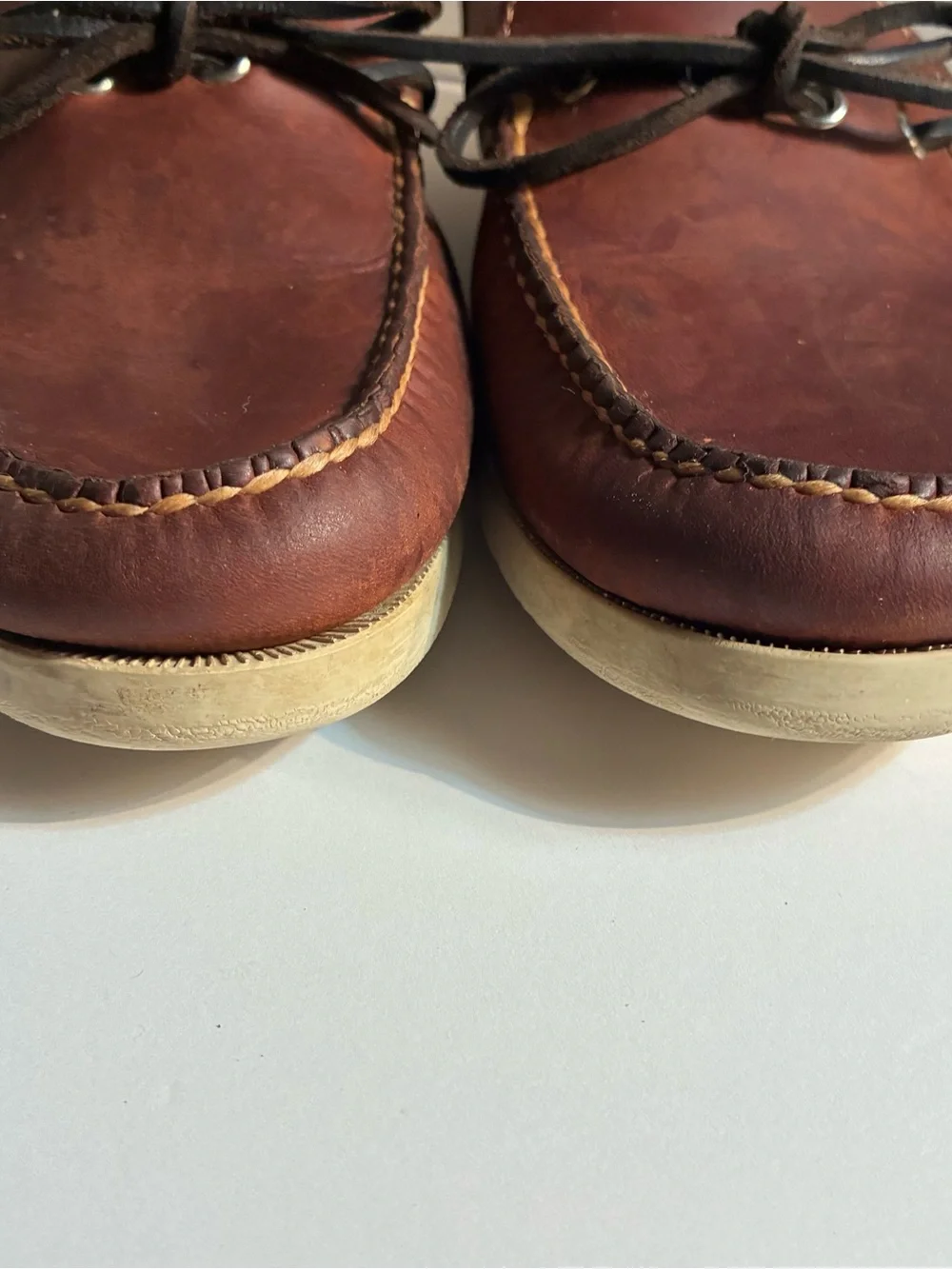 L.L. Bean Men's 8.5 Moccasins Hand Sewn Boat Shoes Leather Brown Loafers